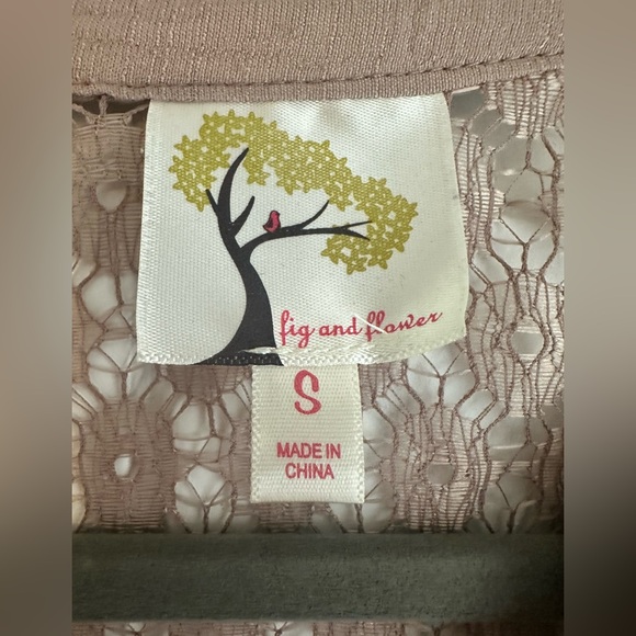 Anthropologie| Fig and Flower| Floral Embroidered Blouse - Picture 4 of 6